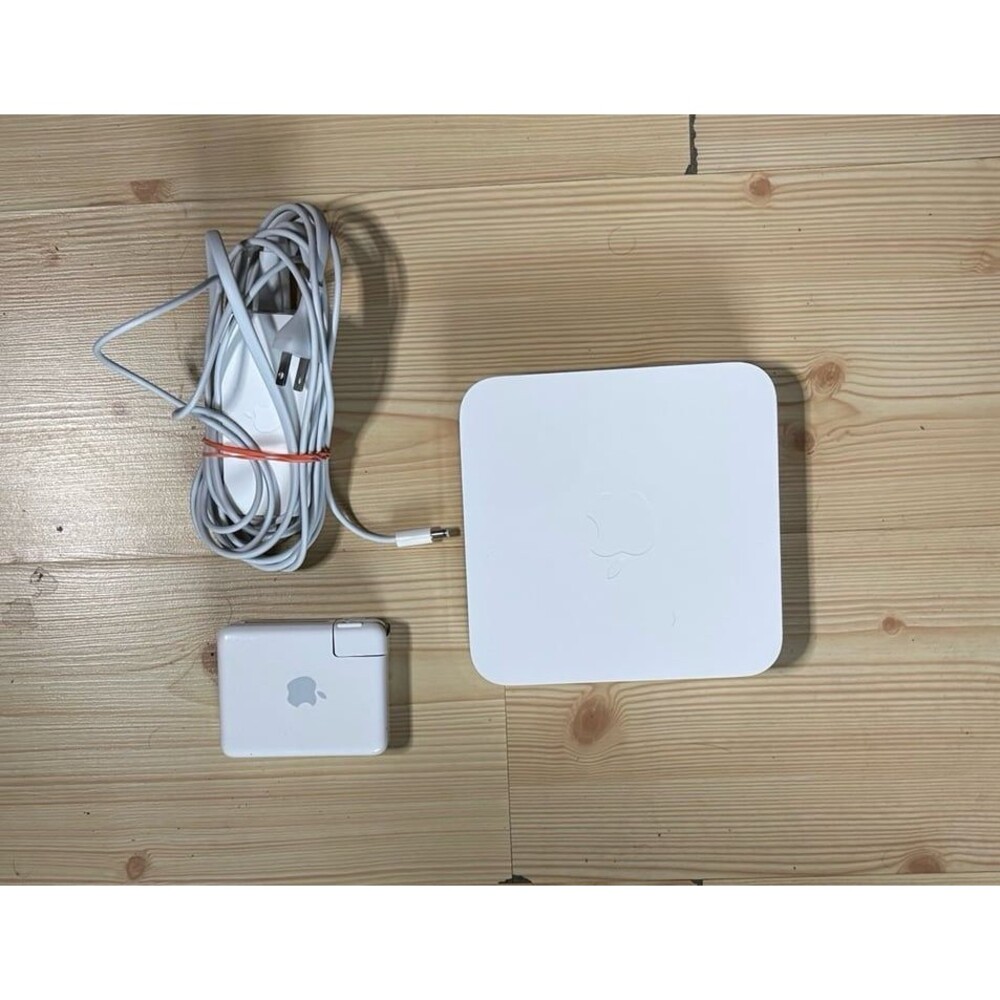 Apple AirPort Extreme Base Station A1301 300Mbps WiFi Router Gigabit Ethernet